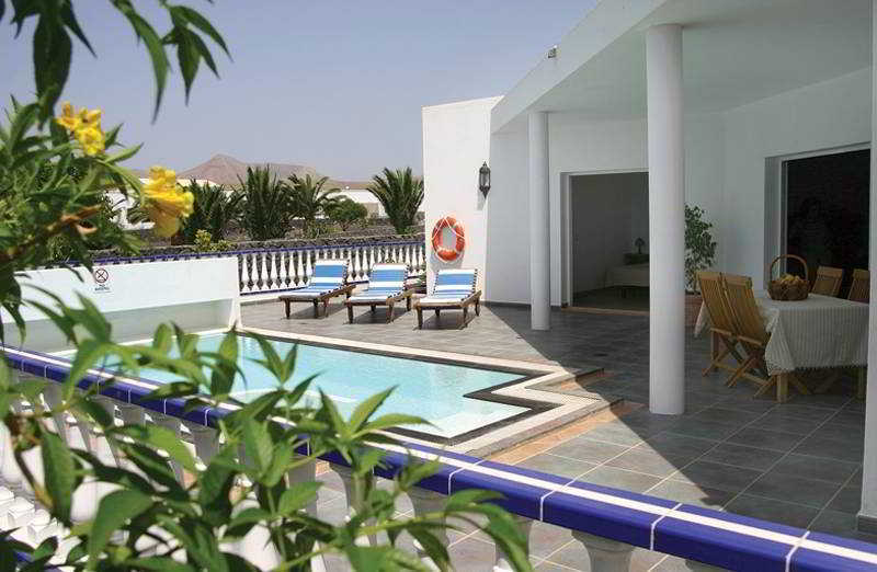 Villas Del Mar Vina Y Cabrera Пуерто Калеро Екстериор снимка
